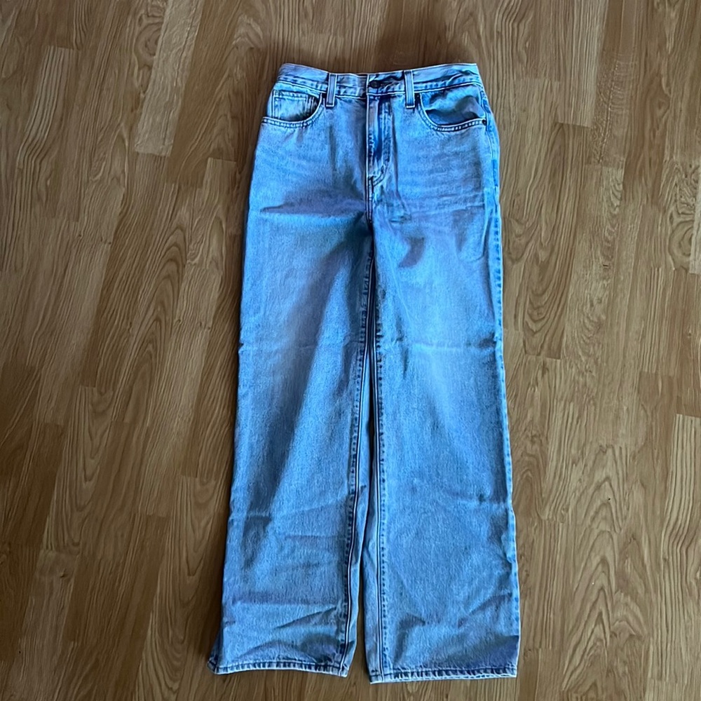 Levi high waisted straight jeans